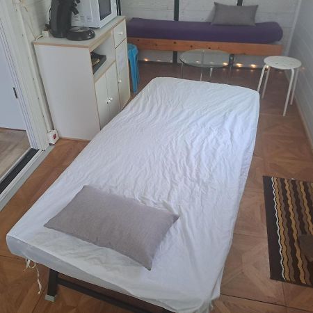 Chalet Pour 5 Personnes Equipe Sur Emplacement Privatif Dans Camping 4 Etoiles Appartenant Et Gere Par Un Particulier Hotel Foix Kültér fotó